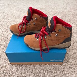 Columbia Tan and Red Outdoor Hiking Boots